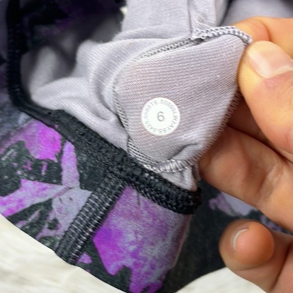 Lululemon Energy Bra *Medium Support, B–D Cup Floral Shift Multi - Picture 3 of 3